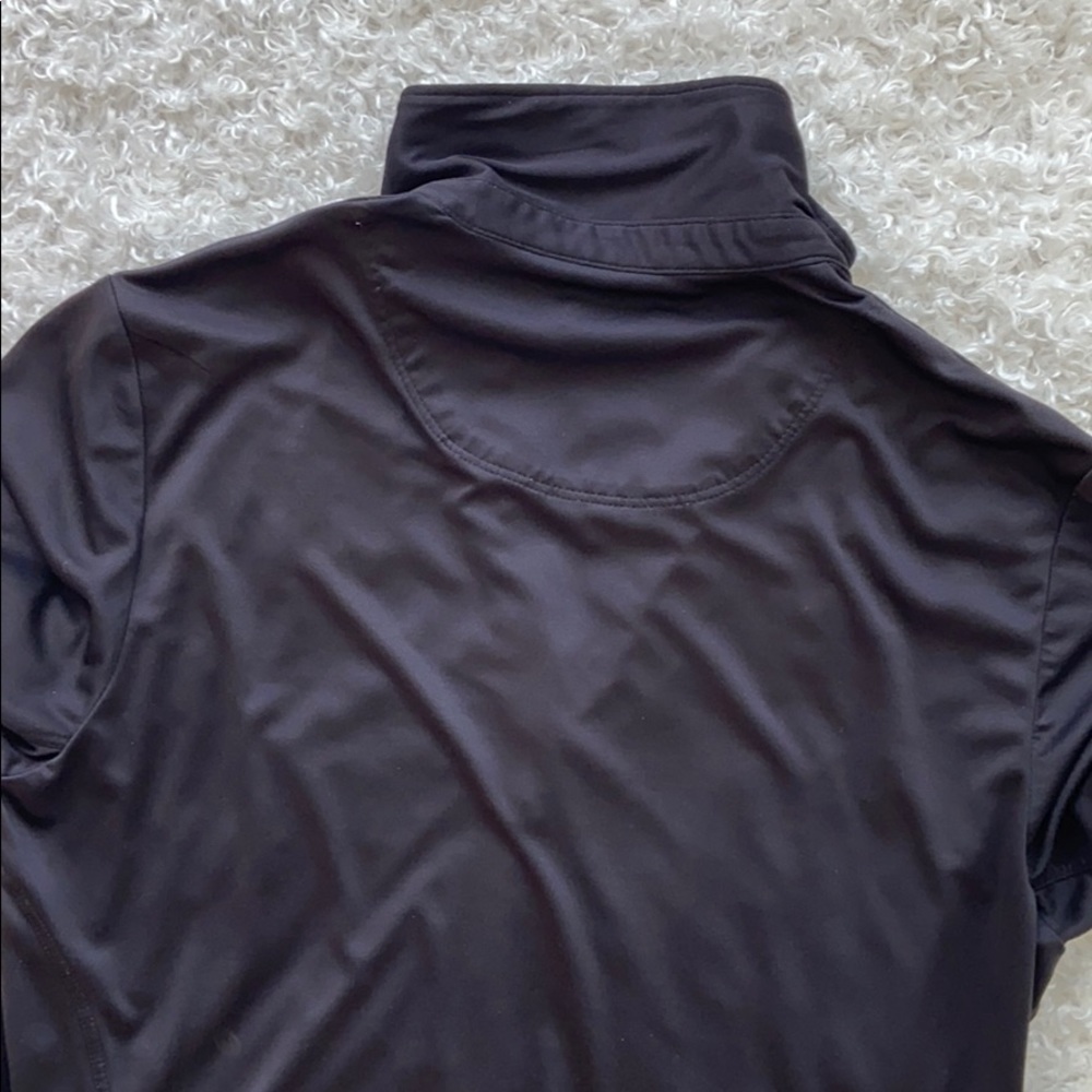 GREEN LAMB 3/4 sleeve Black Top - Picture 5 of 9